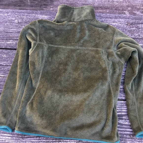 Patagonia Women’s Green 1/4 Snap Size Large - Picture 4 of 5